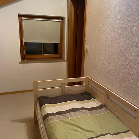 Apartament Dachgeschosswohnung Mit Traumhaftem Zugspitzblick Bei Garmisch *