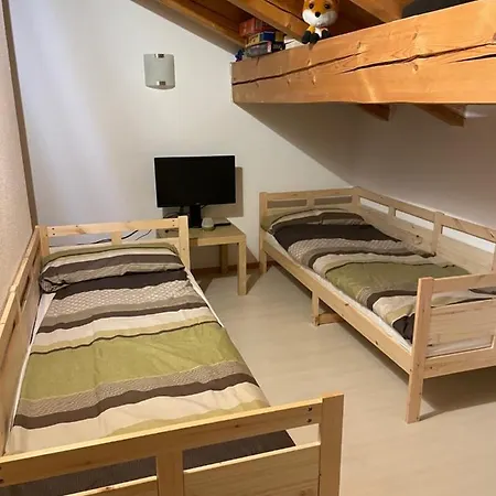 Dachgeschosswohnung Mit Traumhaftem Zugspitzblick Bei Garmisch 아파트